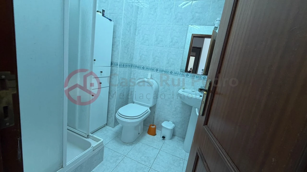 Apartamento T2 para Venda em Aljezur Foto 35