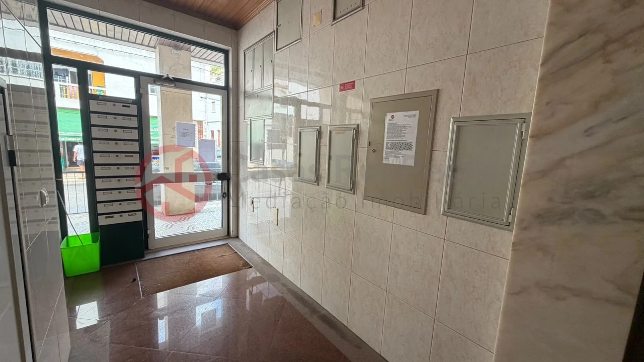 Apartamento T2 para Venda em Aljezur Foto 41