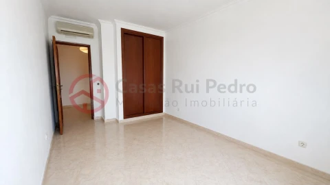 Apartamento T2 para Venda em Aljezur