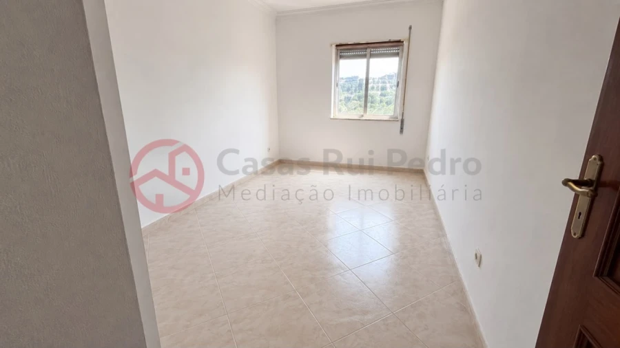 Apartamento T2 para Venda em Aljezur Foto 5