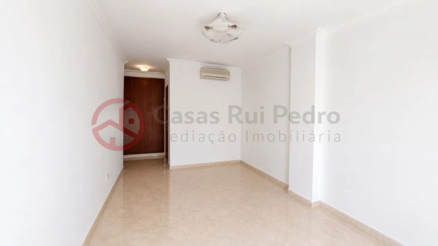 Apartamento T2 para Venda em Aljezur Foto 9