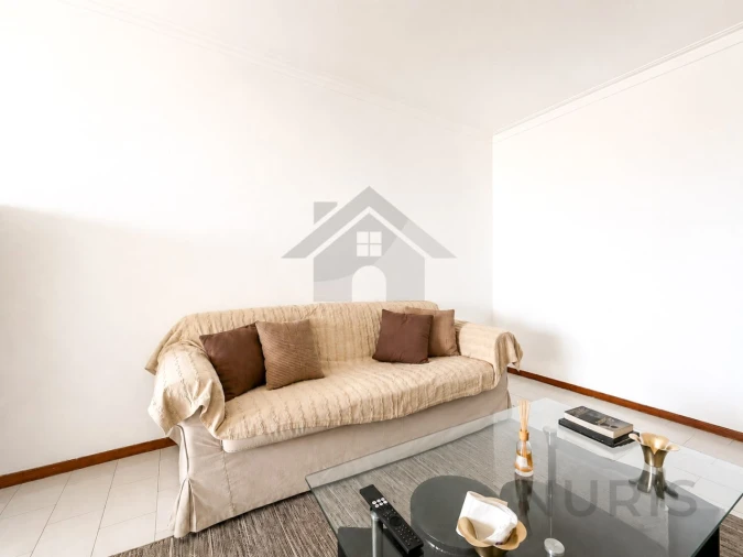 Apartamento T1 para Venda em Portimão Foto 5