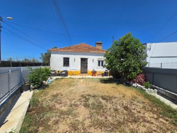 Moradia T3 para Venda em Torres Novas (Santa Maria, Salvador e Santiago)
