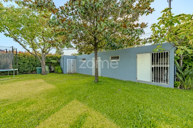 Moradia T4 para Venda em Cruz Foto 67