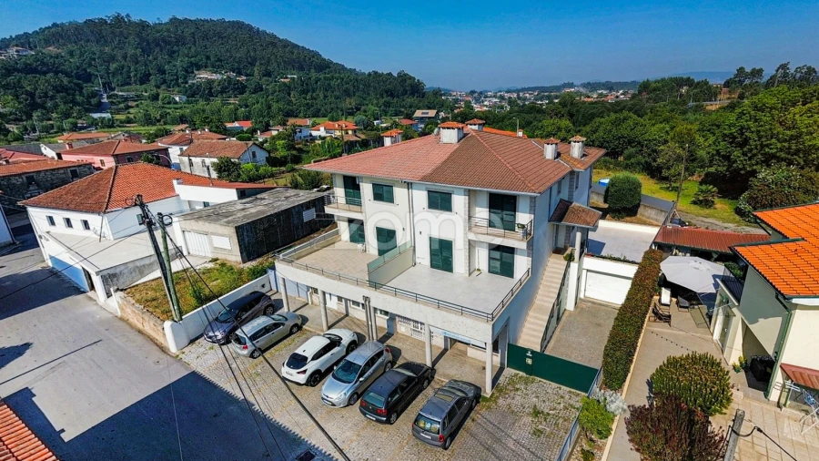 Moradia T5 para Venda em Cabreiros e Passos (São Julião)
