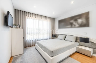 Apartamento T3 para Venda em Antas e Abade de Vermoim