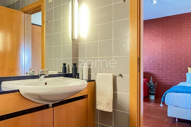 Apartamento T1 para Venda em Covilhã e Canhoso Foto 18