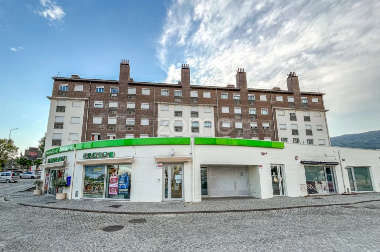 Apartamento T1 para Venda em Covilhã e Canhoso Foto 29