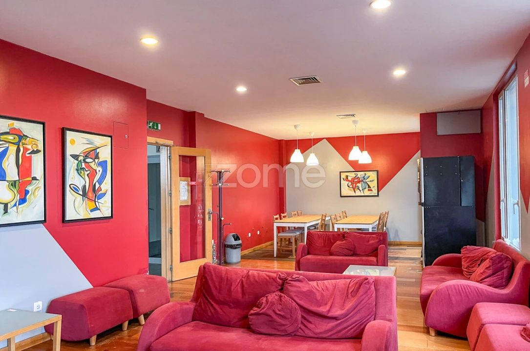 Apartamento T1 para Venda em Covilhã e Canhoso Foto 28