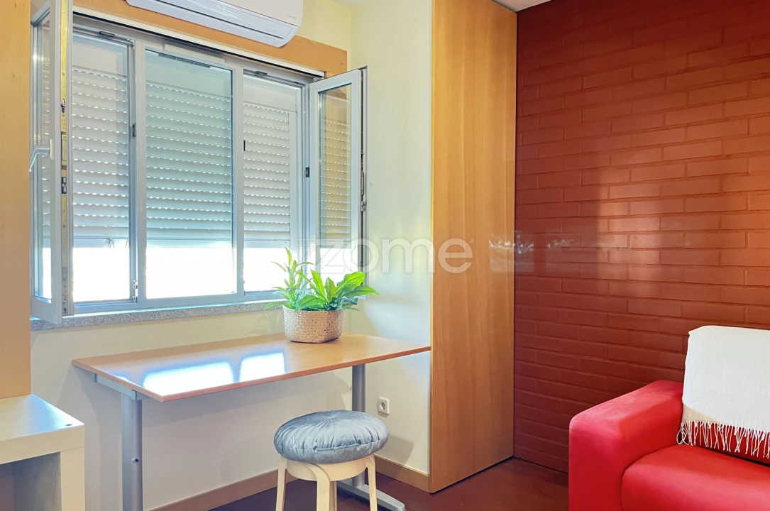 Apartamento T1 para Venda em Covilhã e Canhoso Foto 8