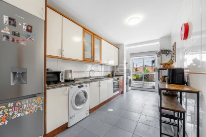 Apartamento T2 para Venda em Fânzeres e São Pedro da Cova