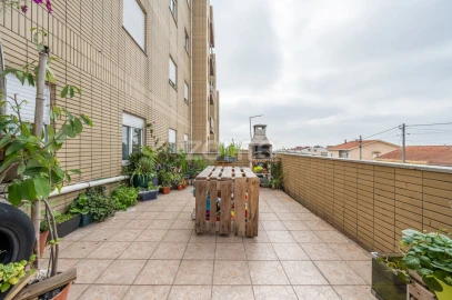 Apartamento T2 para Venda em Fânzeres e São Pedro da Cova