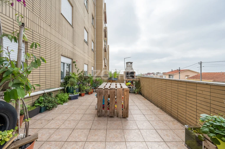 Apartamento T2 para Venda em Fânzeres e São Pedro da Cova Foto 8