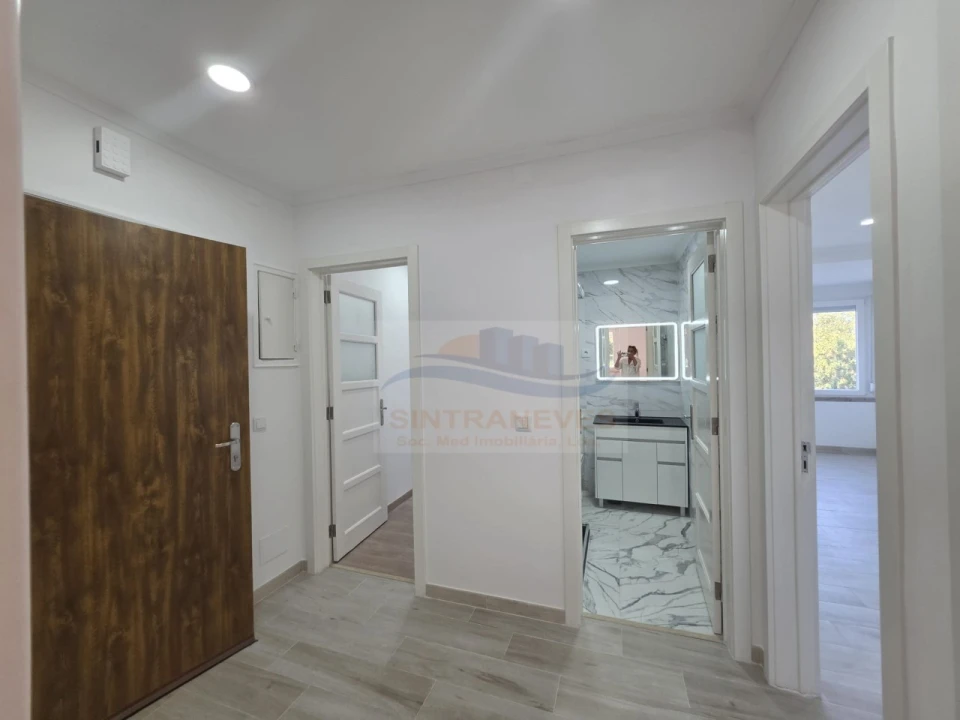 Apartamento T3 para Venda em Águas Livres Foto 13