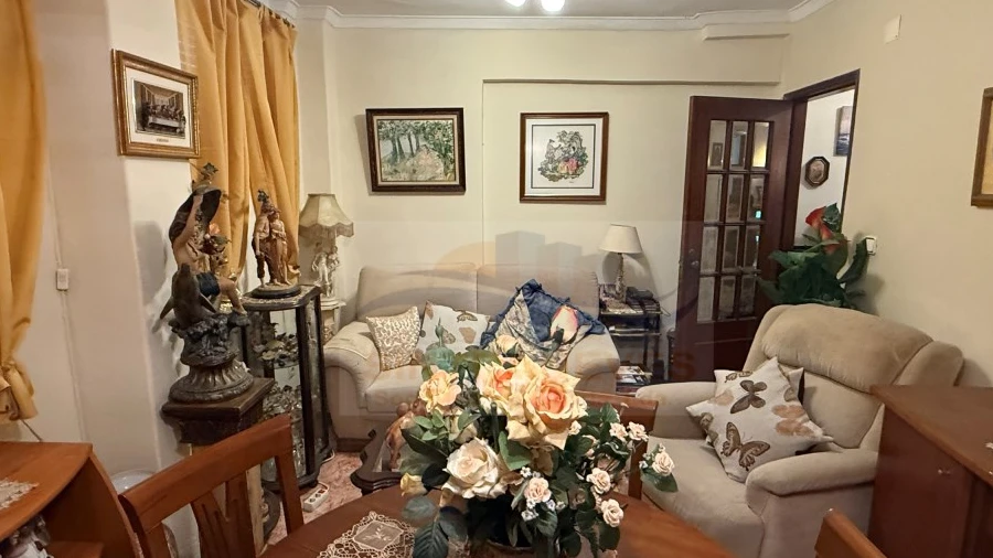Apartamento T1 para Venda em Mina de Água