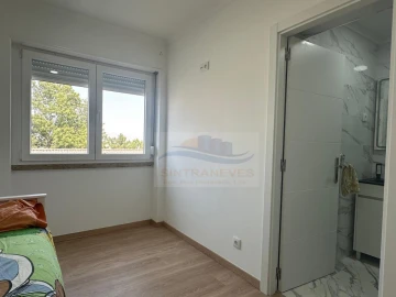Apartamento T3 para Venda em Águas Livres