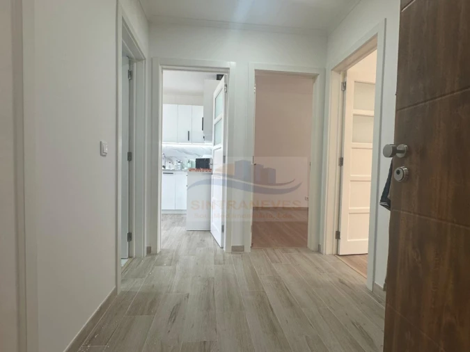 Apartamento T3 para Venda em Águas Livres Foto 2