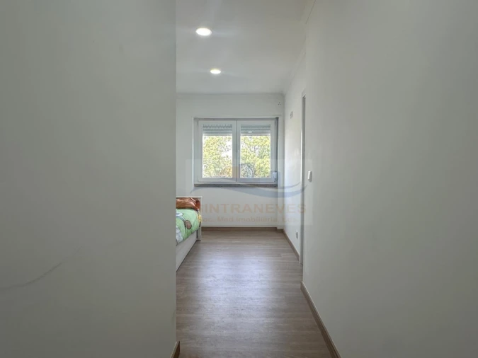 Apartamento T3 para Venda em Águas Livres Foto 17