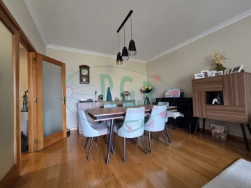 Apartamento T3 para Venda em Gondomar (São Cosme), Valbom e Jovim