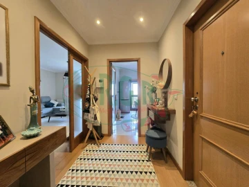 Apartamento T3 para Venda em Gondomar (São Cosme), Valbom e Jovim