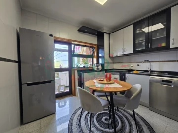 Apartamento T3 para Venda em Gondomar (São Cosme), Valbom e Jovim
