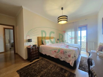 Apartamento T3 para Venda em Gondomar (São Cosme), Valbom e Jovim