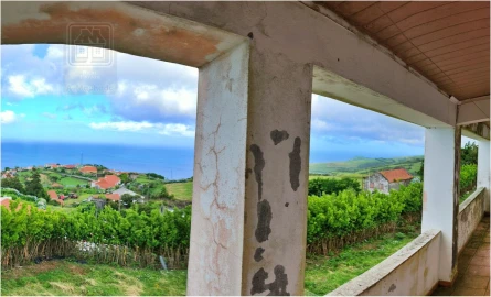Moradia T6 para Venda em Cedros