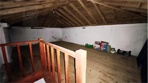 Moradia T6 para Venda em Cedros