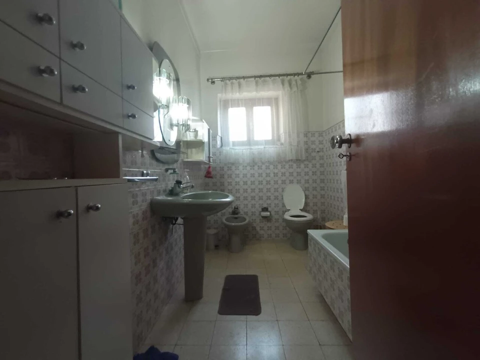 Moradia T9 para Venda em Marvila, Ribeira Santarém, São Salvador, São Nicolau Foto 27