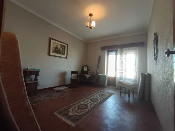 Moradia T9 para Venda em Marvila, Ribeira Santarém, São Salvador, São Nicolau