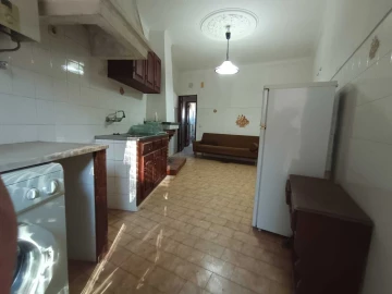 Moradia T9 para Venda em Marvila, Ribeira Santarém, São Salvador, São Nicolau
