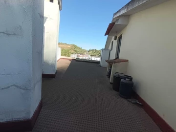 Moradia T9 para Venda em Marvila, Ribeira Santarém, São Salvador, São Nicolau