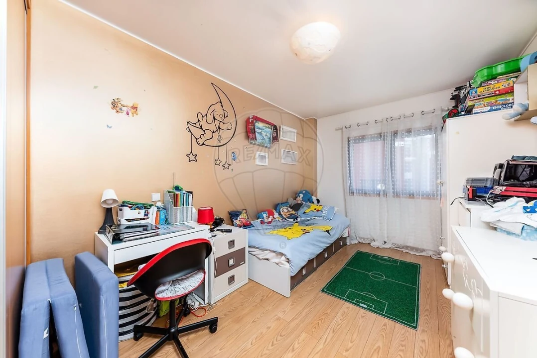 Apartamento T2 para Venda em Loures Foto 11