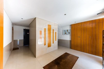 Apartamento T2 para Venda em Loures