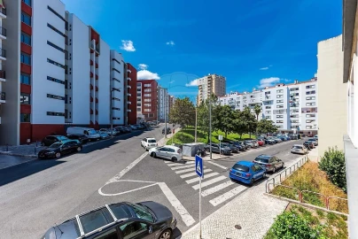 Apartamento T2 para Venda em Loures