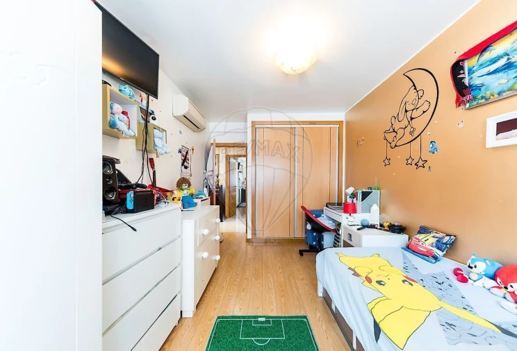 Apartamento T2 para Venda em Loures Foto 12