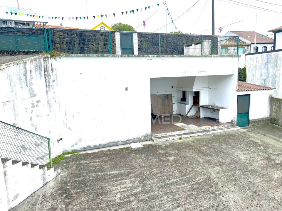 Moradia T6 para Venda em Posto Santo Foto 30