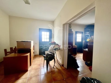 Moradia T6 para Venda em Posto Santo