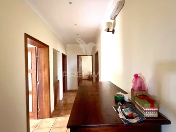 Moradia T6 para Venda em Posto Santo