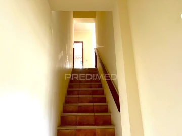 Moradia T6 para Venda em Posto Santo