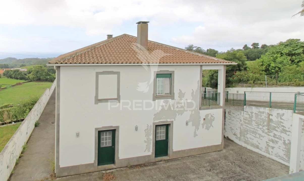 Moradia T6 para Venda em Posto Santo Foto 27