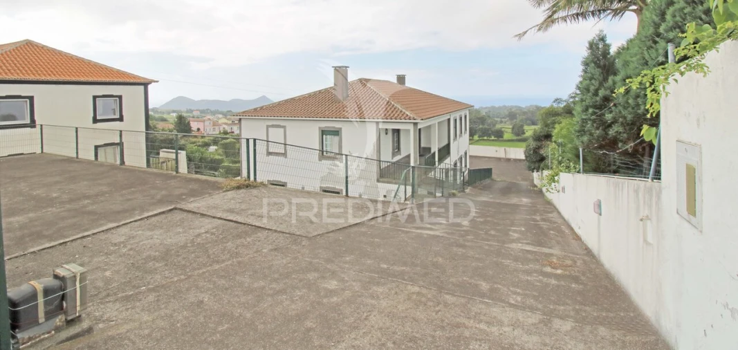 Moradia T6 para Venda em Posto Santo Foto 26