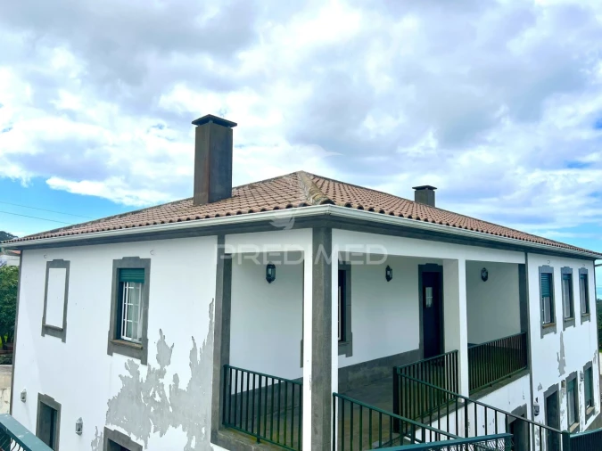 Moradia T6 para Venda em Posto Santo Foto 33