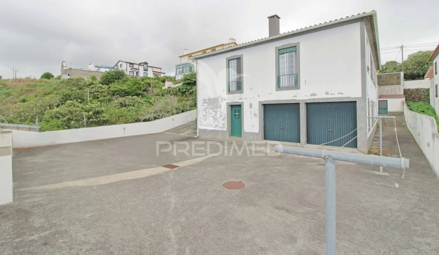 Moradia T6 para Venda em Posto Santo Foto 31
