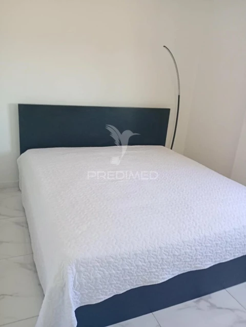 Apartamento T3 para Venda em Massamá e Monte Abraão