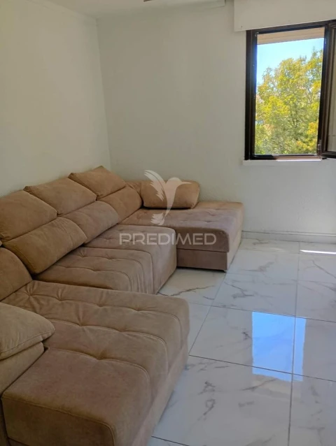 Apartamento T3 para Venda em Massamá e Monte Abraão