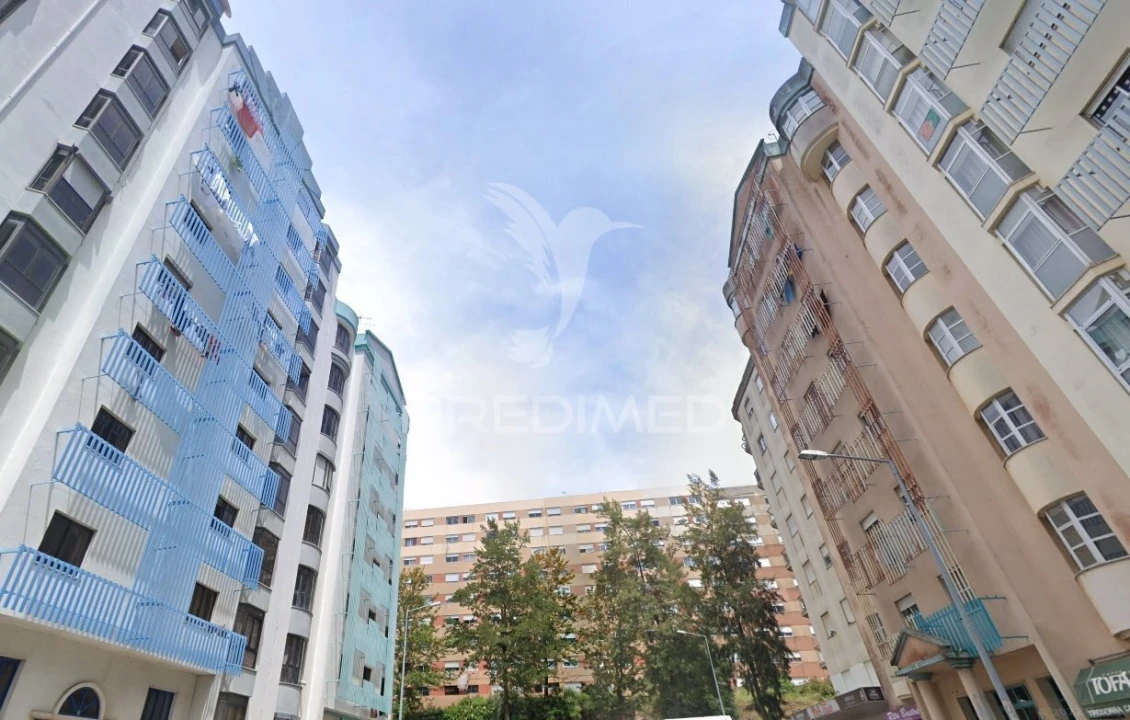 Apartamento T3 para Venda em Algueirão-Mem Martins Foto 19