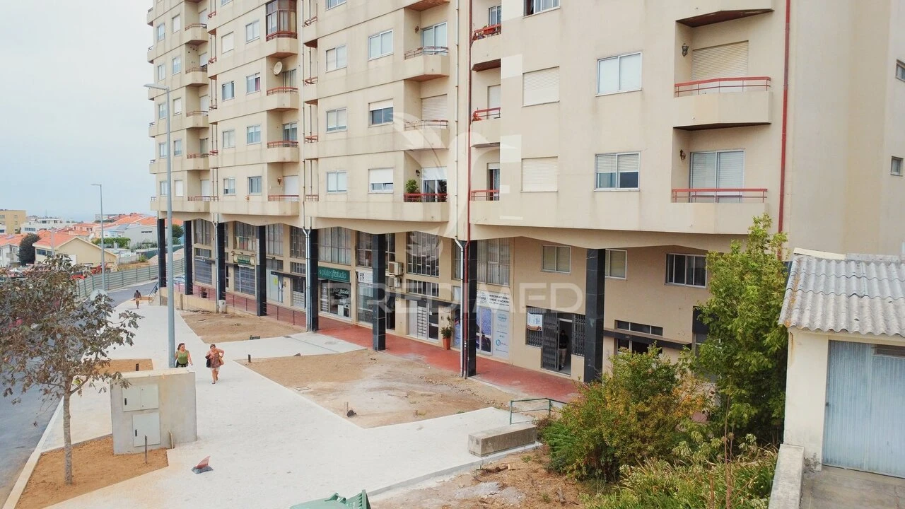 Armazém para Venda em Mafamude e Vilar do Paraíso Foto 7