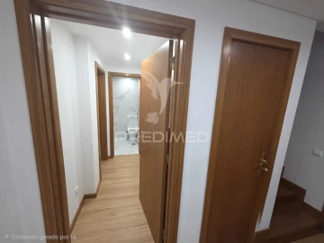 Apartamento T3 para Venda em Santa Marinha e São Pedro da Afurada