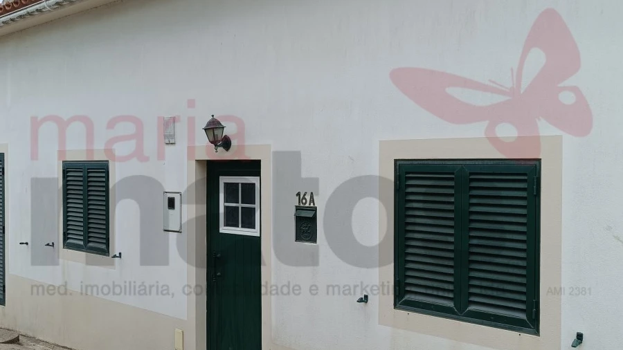 Moradia T3 para Arrendamento em Miragaia e Marteleira